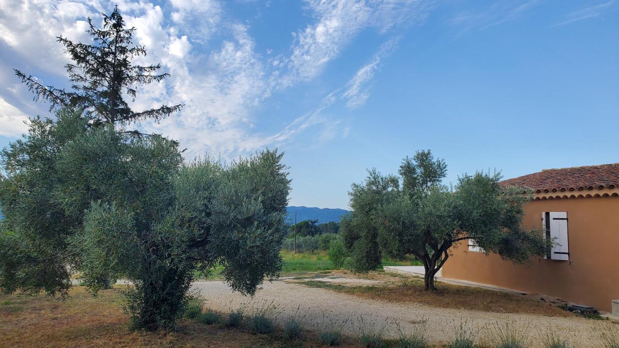 Reve En Luberon Βίλα Lauris Εξωτερικό φωτογραφία